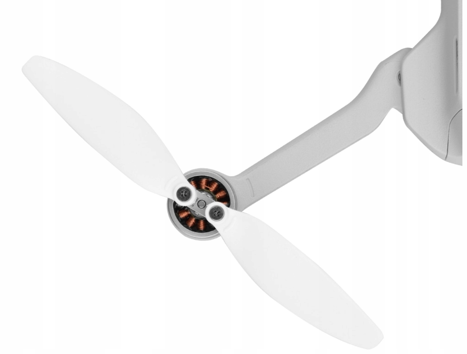 Materiały użyte w produkcji: włókno węglowe i szklane