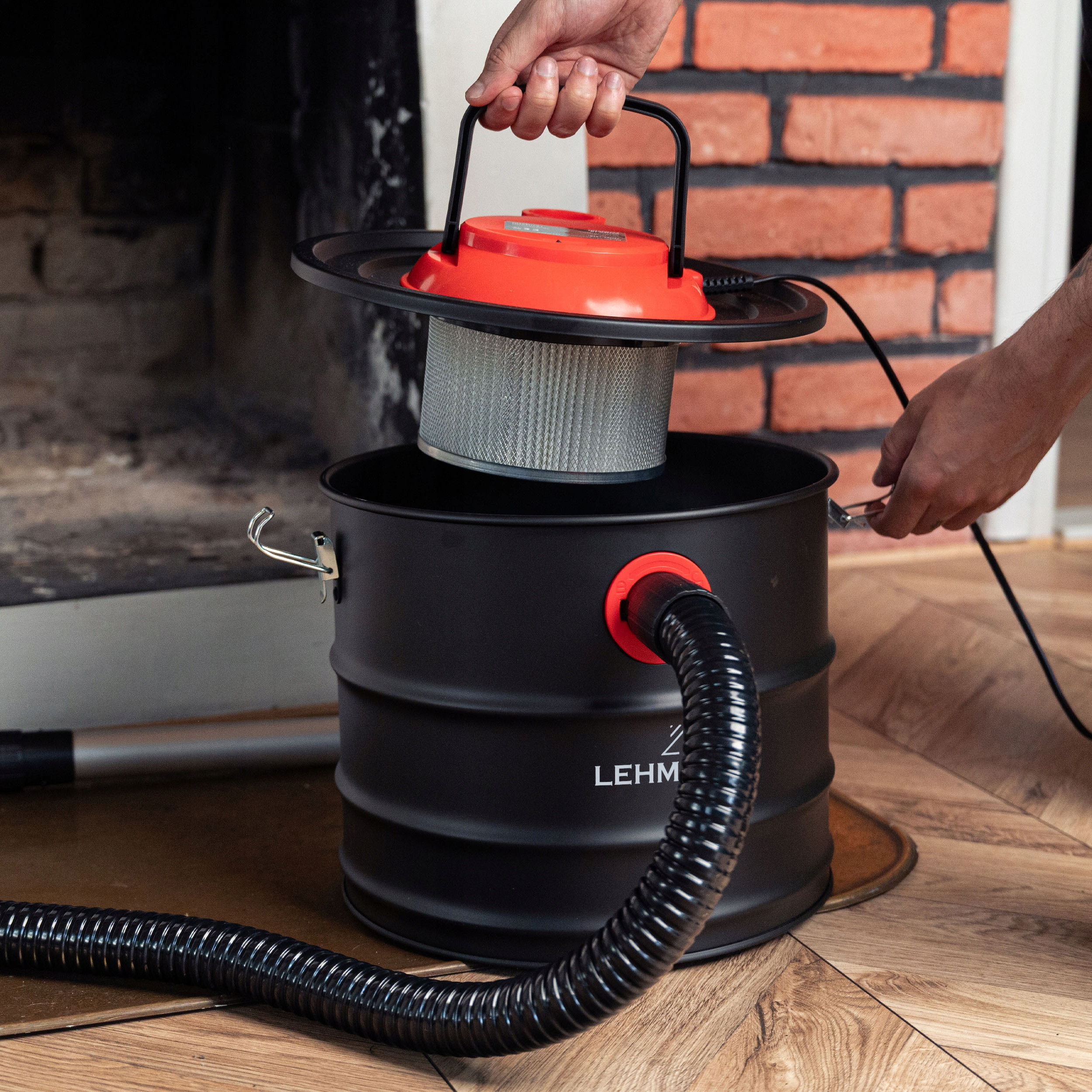 Odkurzacz przemysłowy Lehmann do popiołu kominkowy 1200W HEPA 18L 1200 W Marka Lehmann