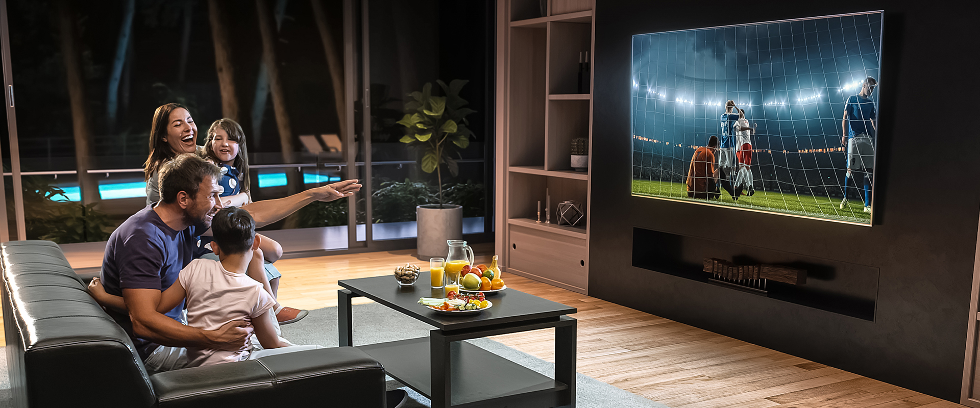 Qoltec Wewnętrzna Antena TV DVB-T2 ze wzmacniaczem sygnału – Doskonały odbiór telewizji