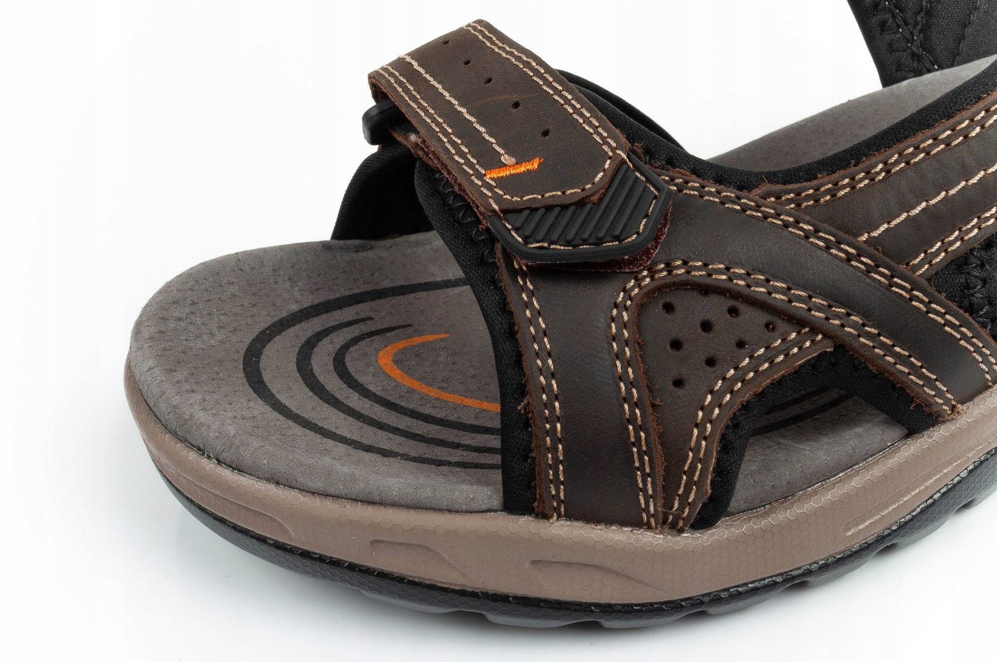 Neoprenowe wykończenie pasków - zwiększona wygoda noszenia