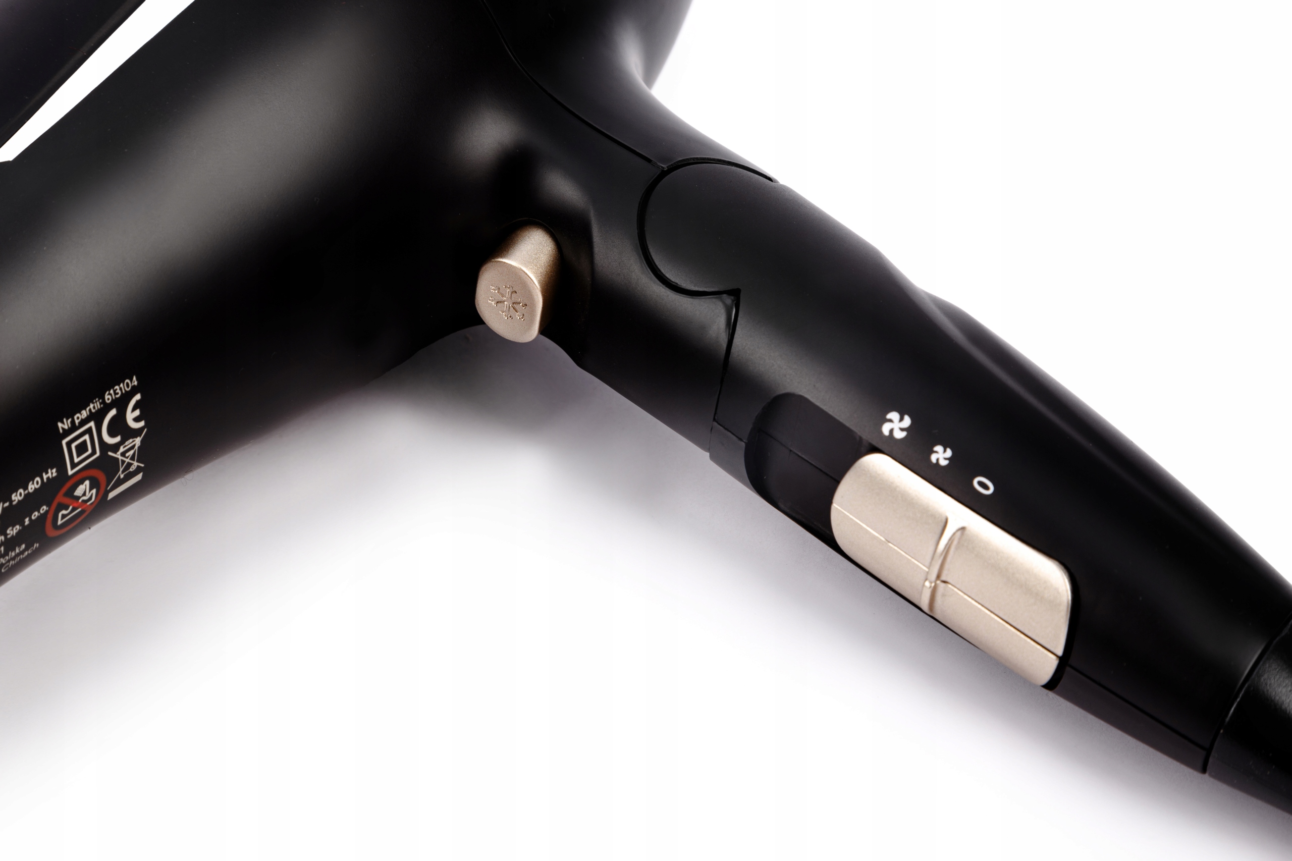 Regulacja temperatury i prędkości – pełna kontrola nad stylizacją