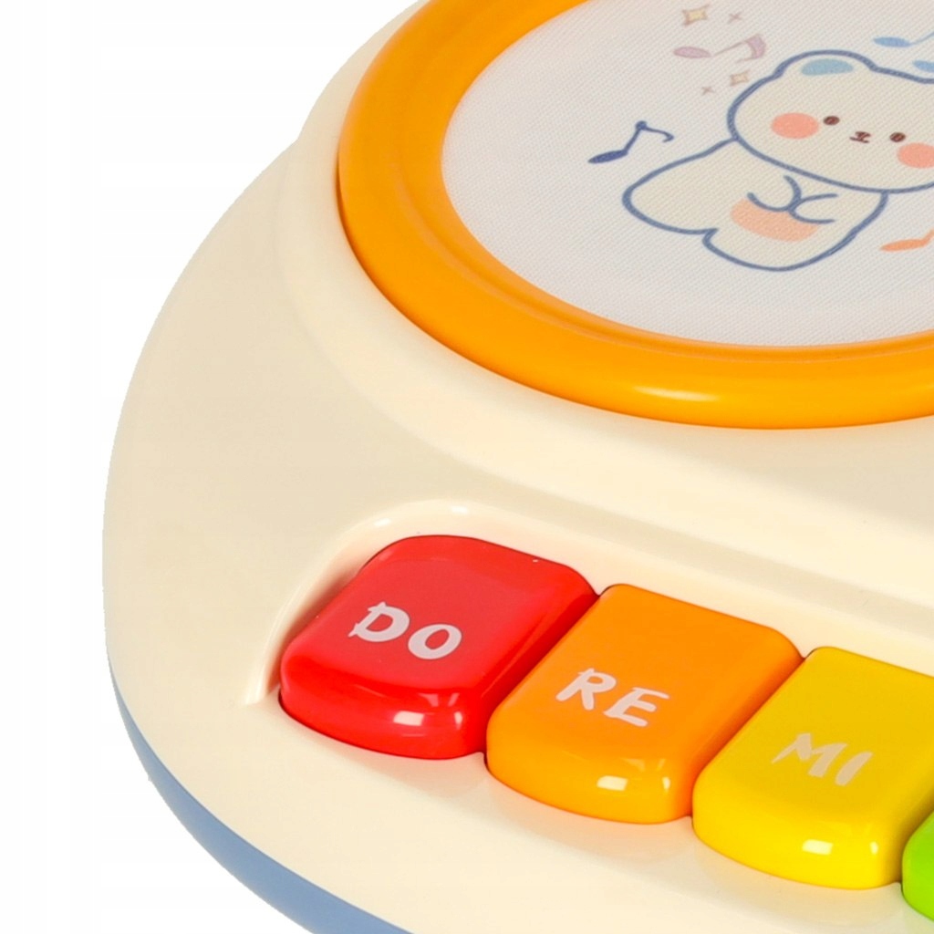 Zestaw zawiera: pianinko, instrukcję i kolorowe opakowanie