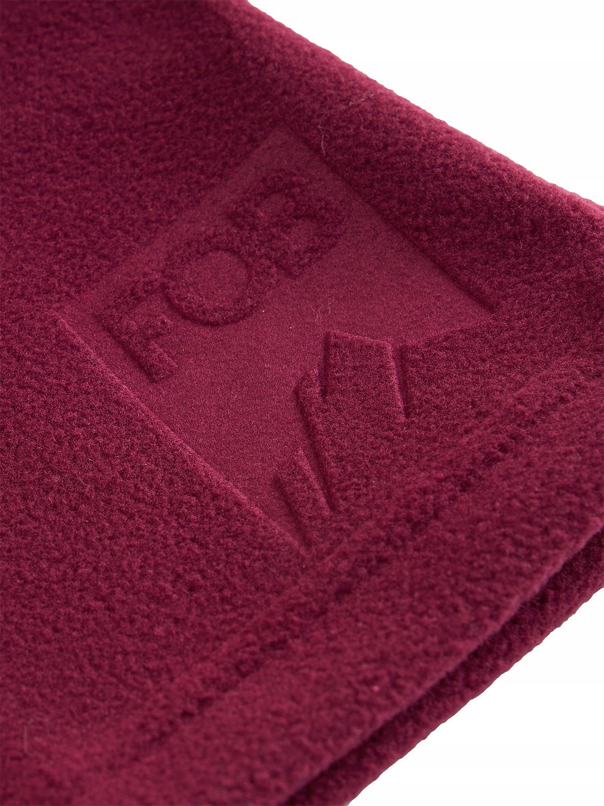 Wszechstronność i funkcjonalność – jak nosić komin 4F