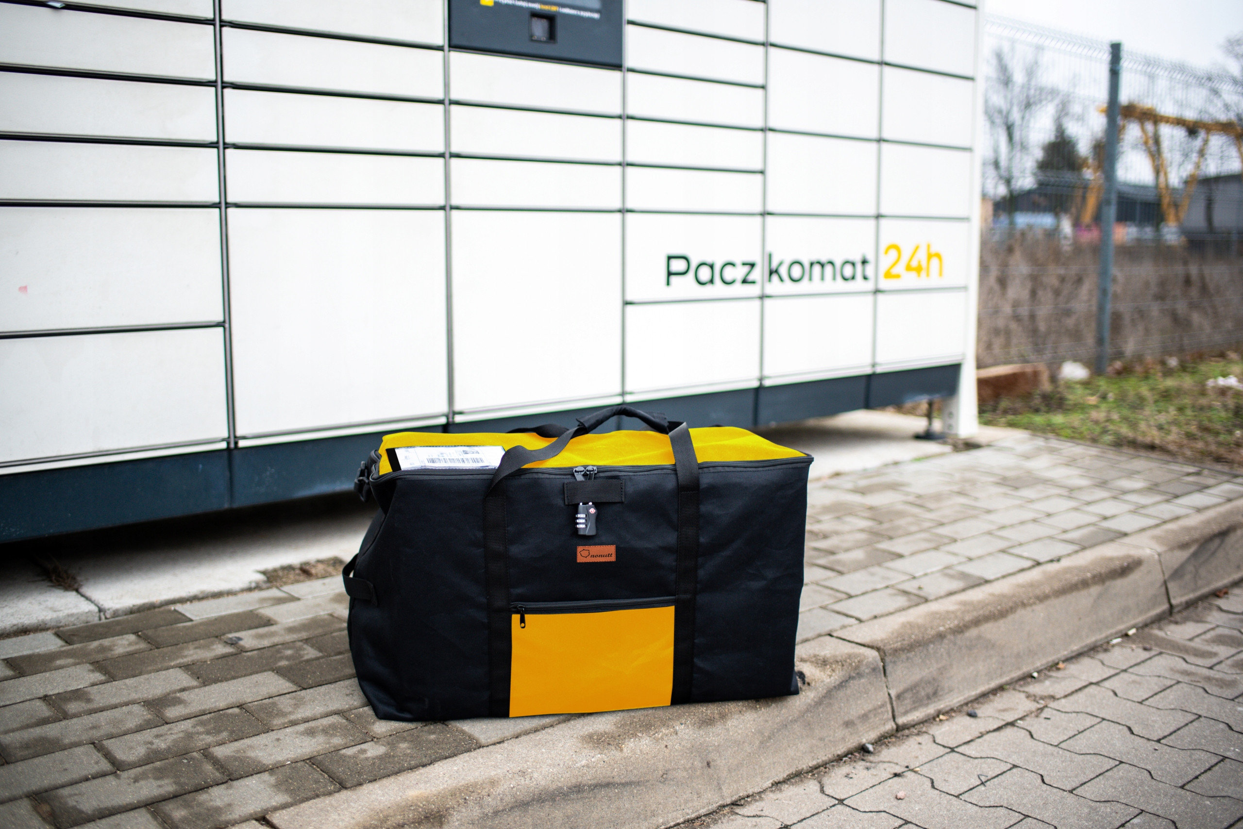 Oszczędność na bagażu lotniczym – Wysyłaj paczki zamiast płacić za dodatkowy bagaż