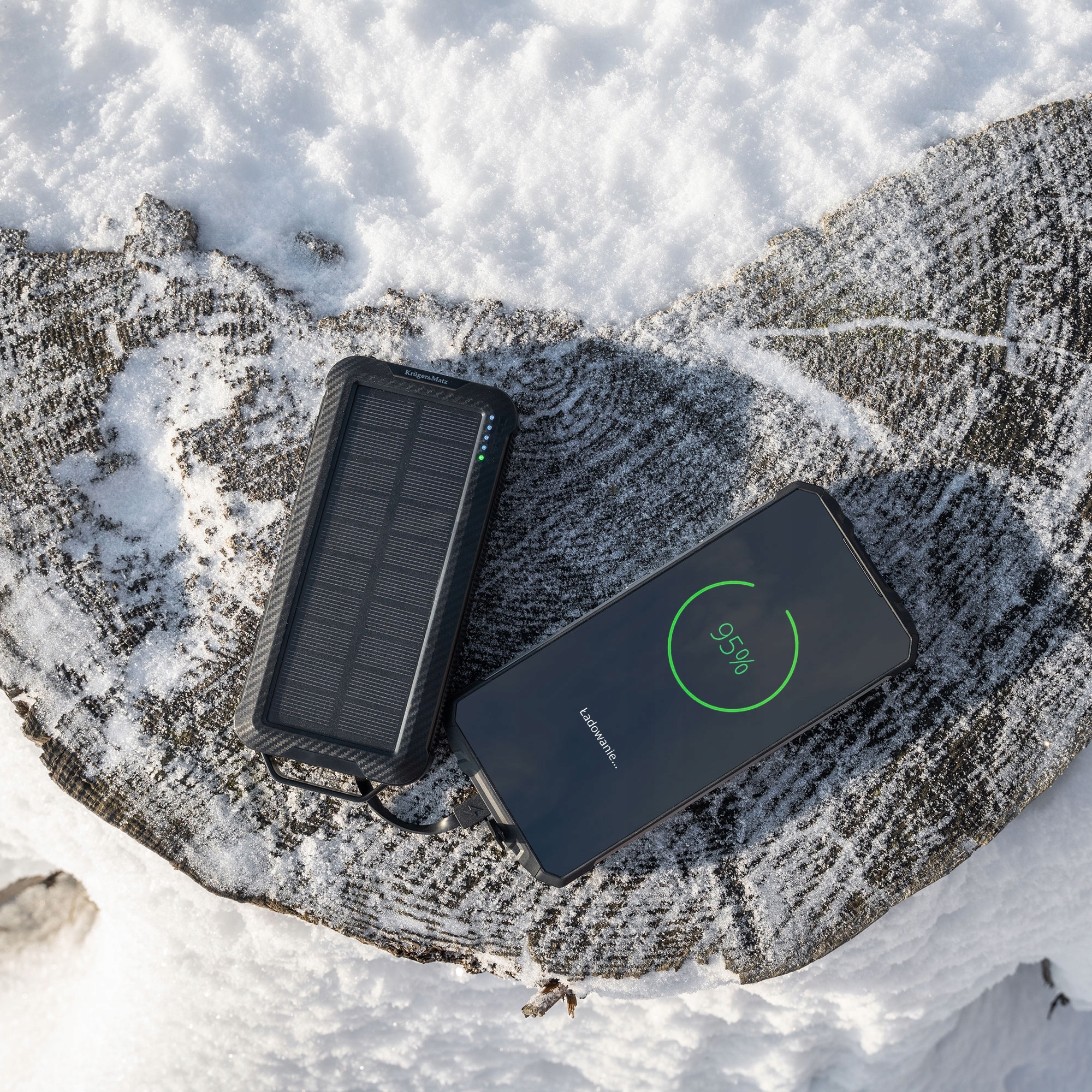 Wszechstronne Złącza Ładowania – USB-C, micro USB, Lightning
