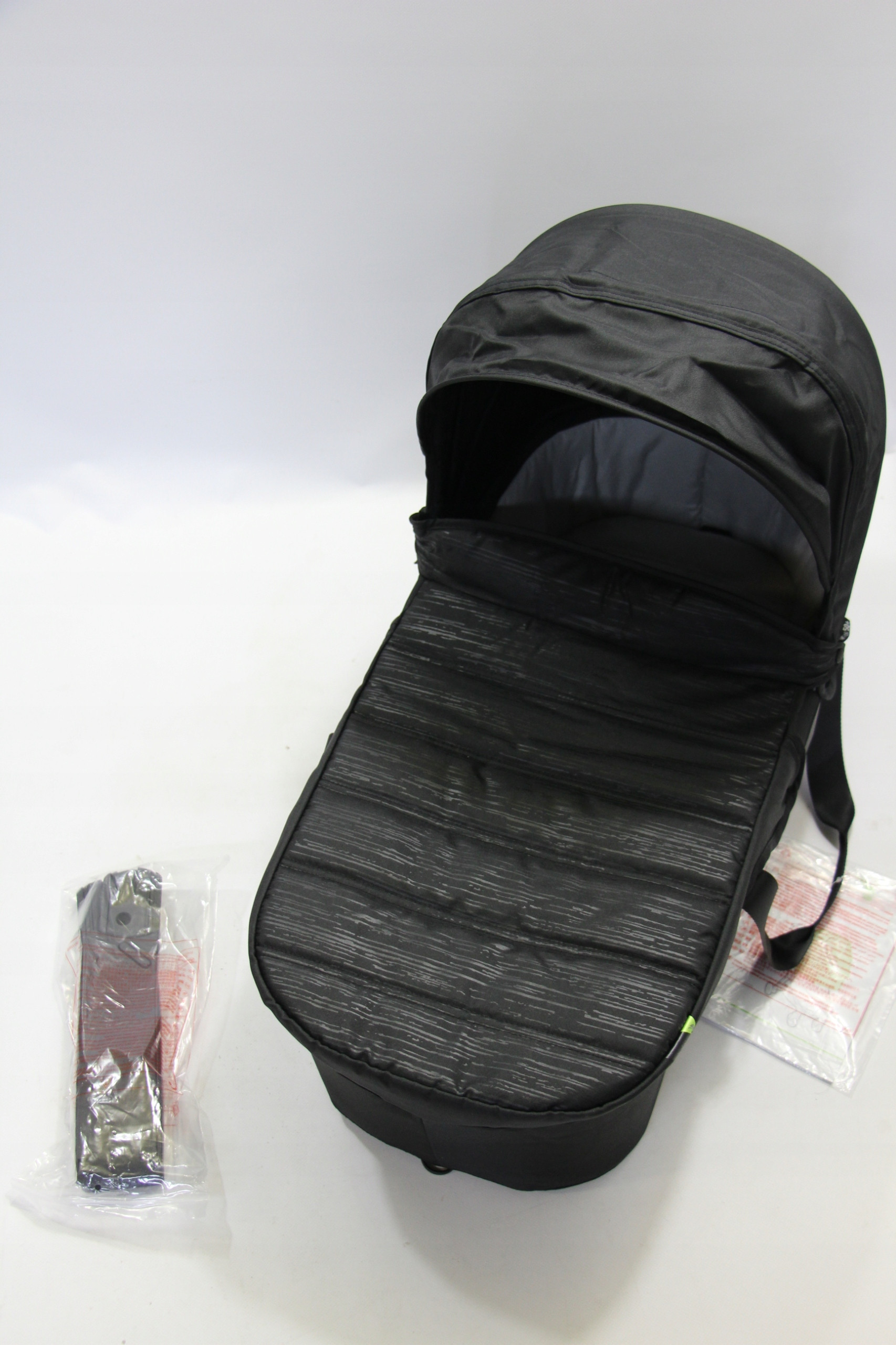 Kompaktowe składanie i adaptery do wózka