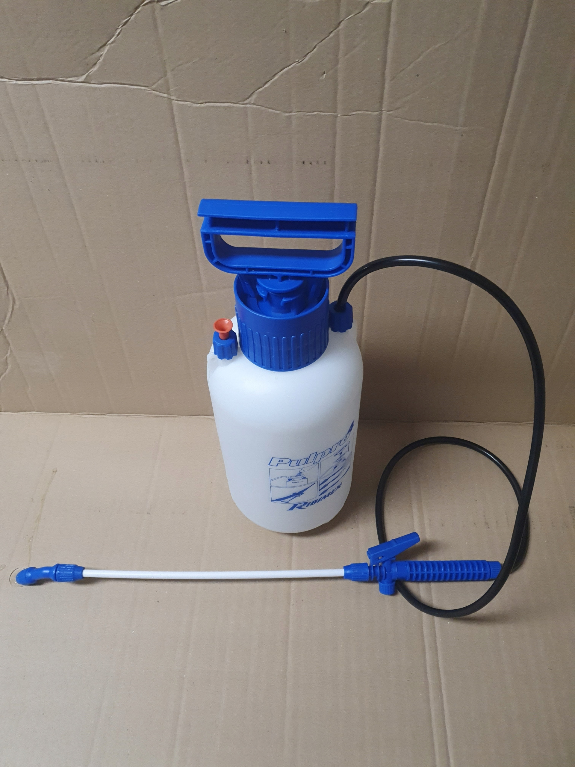 Regulowana dysza i elastyczny wąż