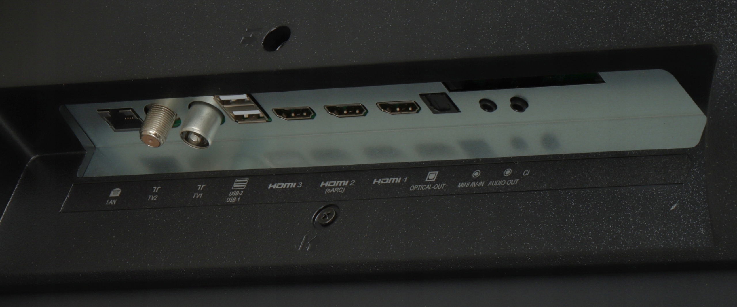 System Google TV – Inteligentne funkcje i aplikacje