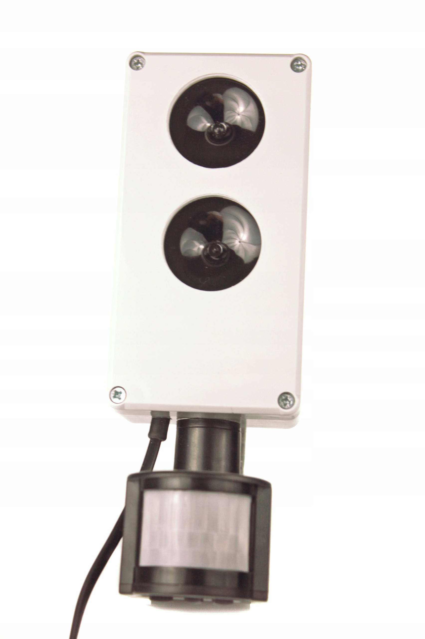 Zielona Łapka Odstraszacz Gryzoni i Kun E250 – Skuteczna ochrona przed szkodnikami