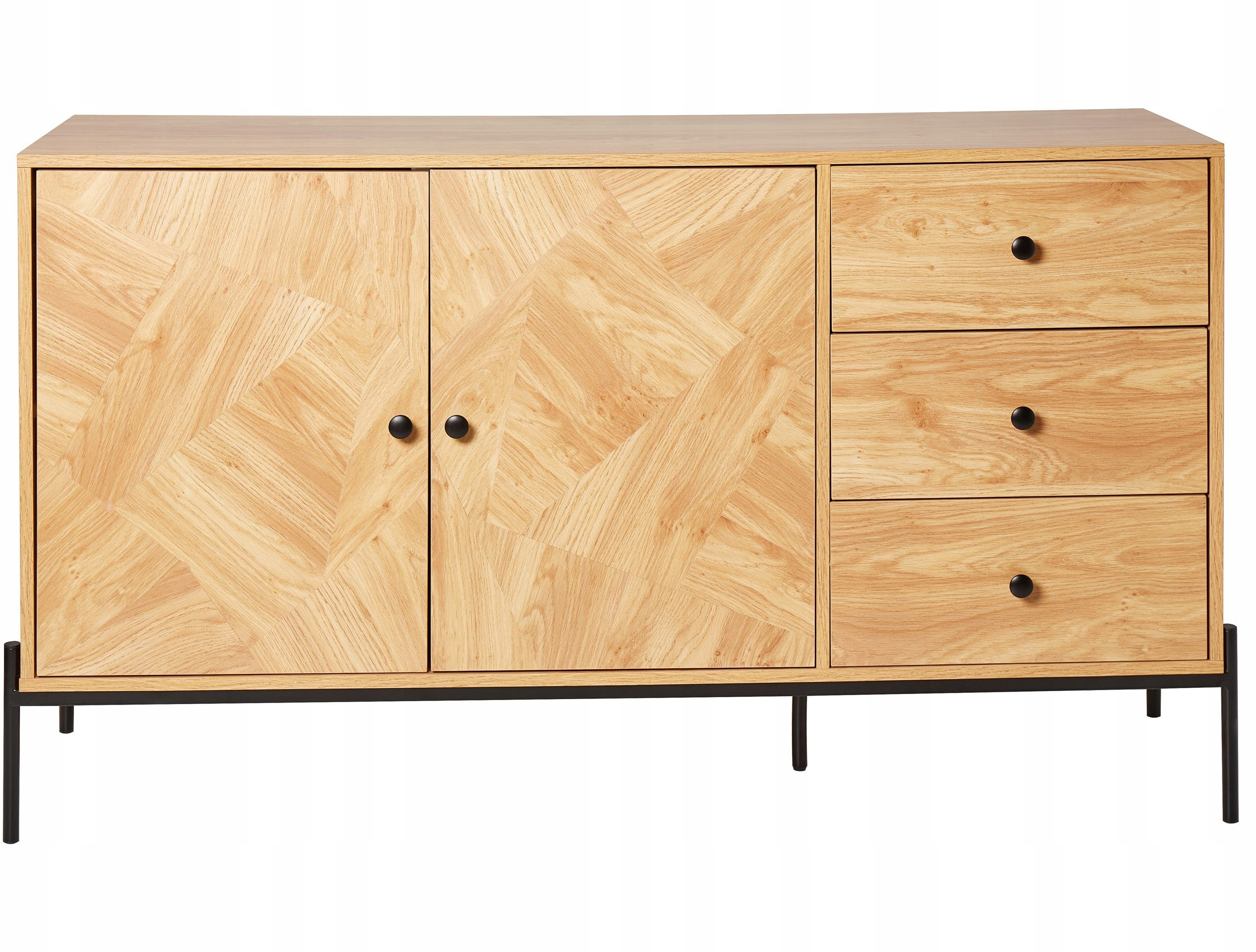 Pojemne szuflady i praktyczne schowki