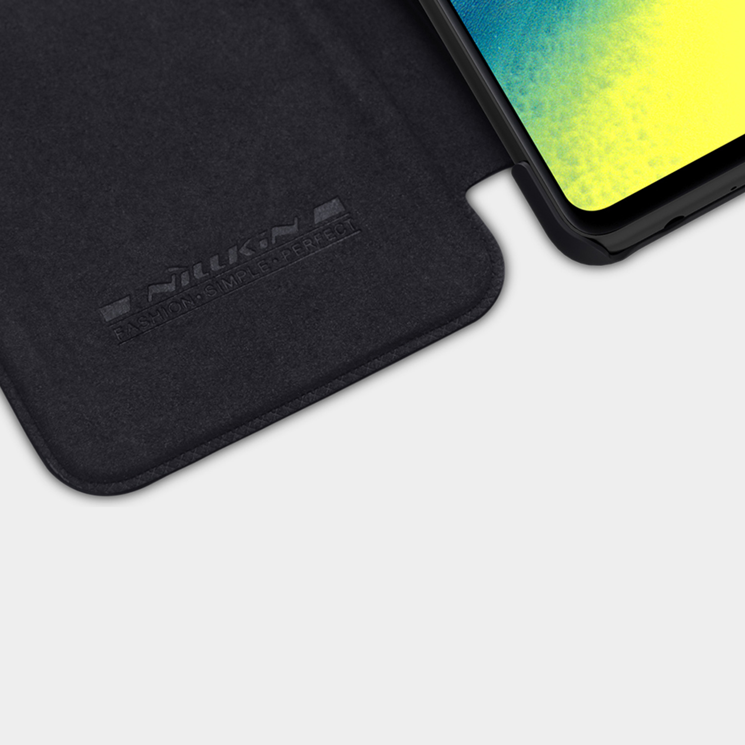 Etui Nillkin QIN dla Samsung Galaxy A72 5G - Zalety, które pokochasz. Zostań z serią Qin na dłużej!