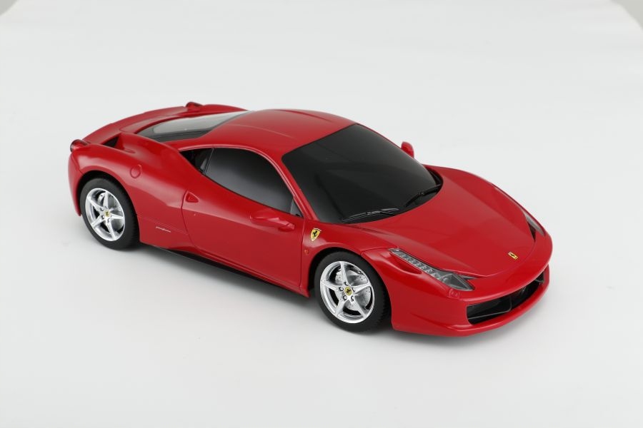 Autentyczny wygląd i szczegółowe odwzorowanie Ferrari 458 Italia