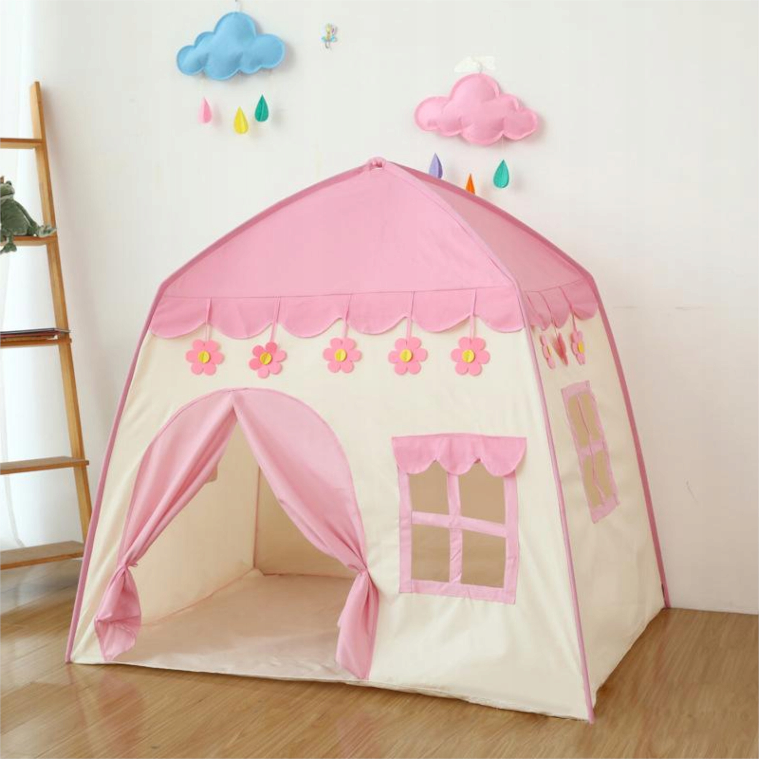 Kreatywna zabawa w namiocie dla małych dziewczynek