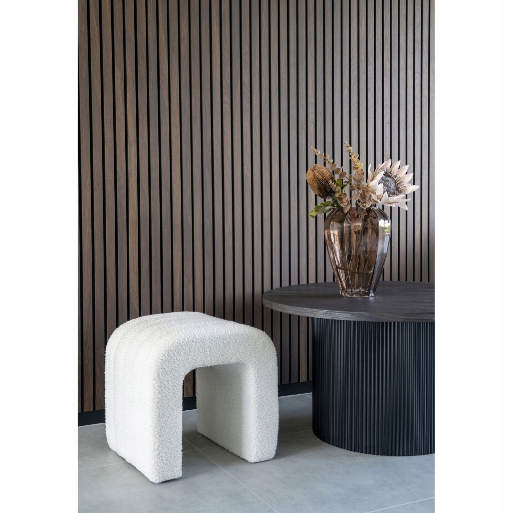 Stylowy design i funkcjonalność pufy