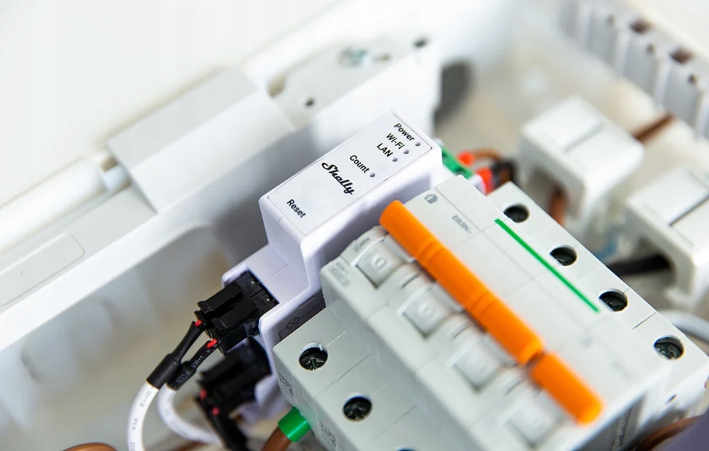 Szyna montażowa Pro 3EM 120A v2 – Inteligentny licznik energii dla Twojego domu