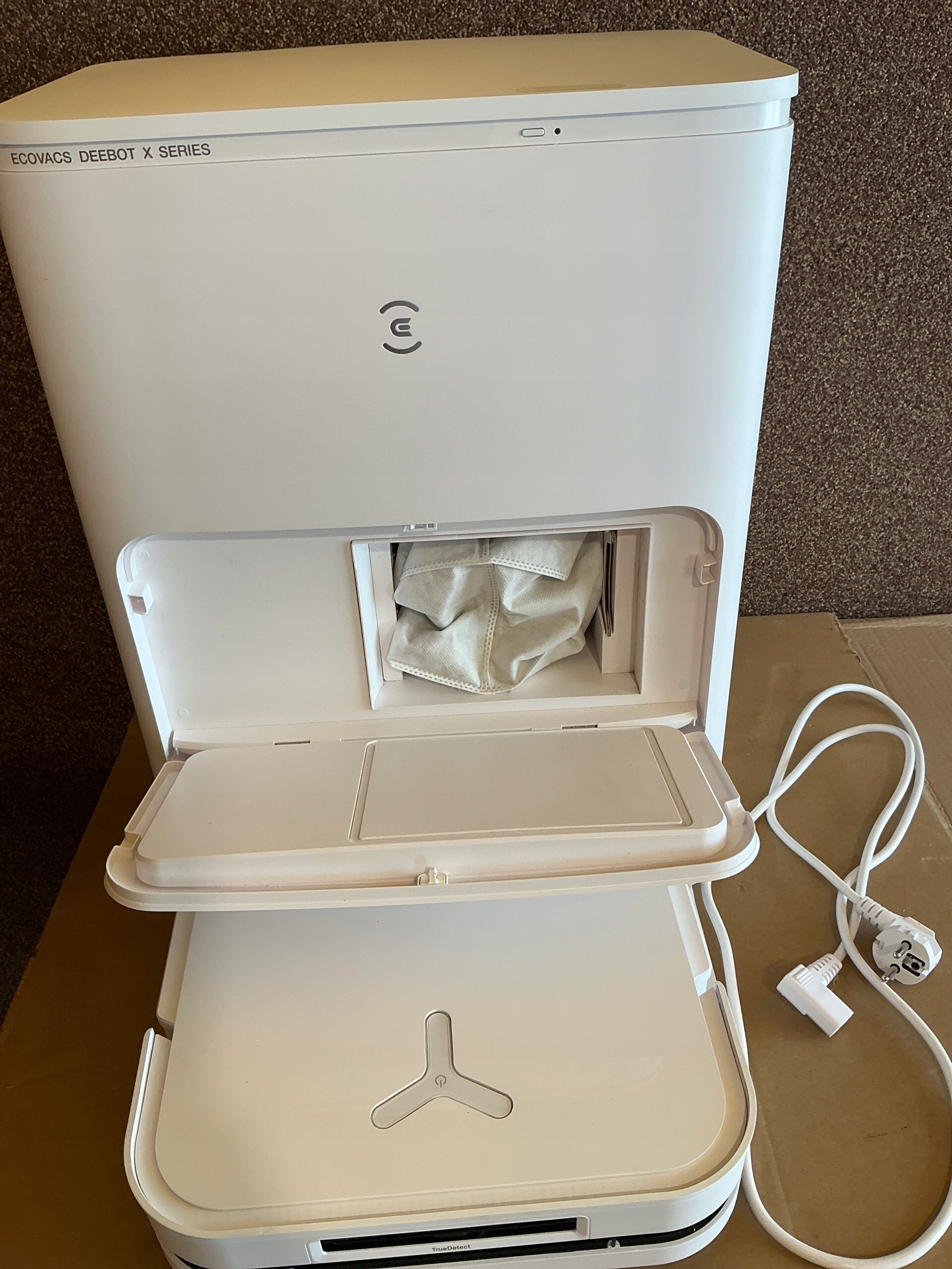 Wszechstronna stacja OMNI z automatycznym opróżnianiem