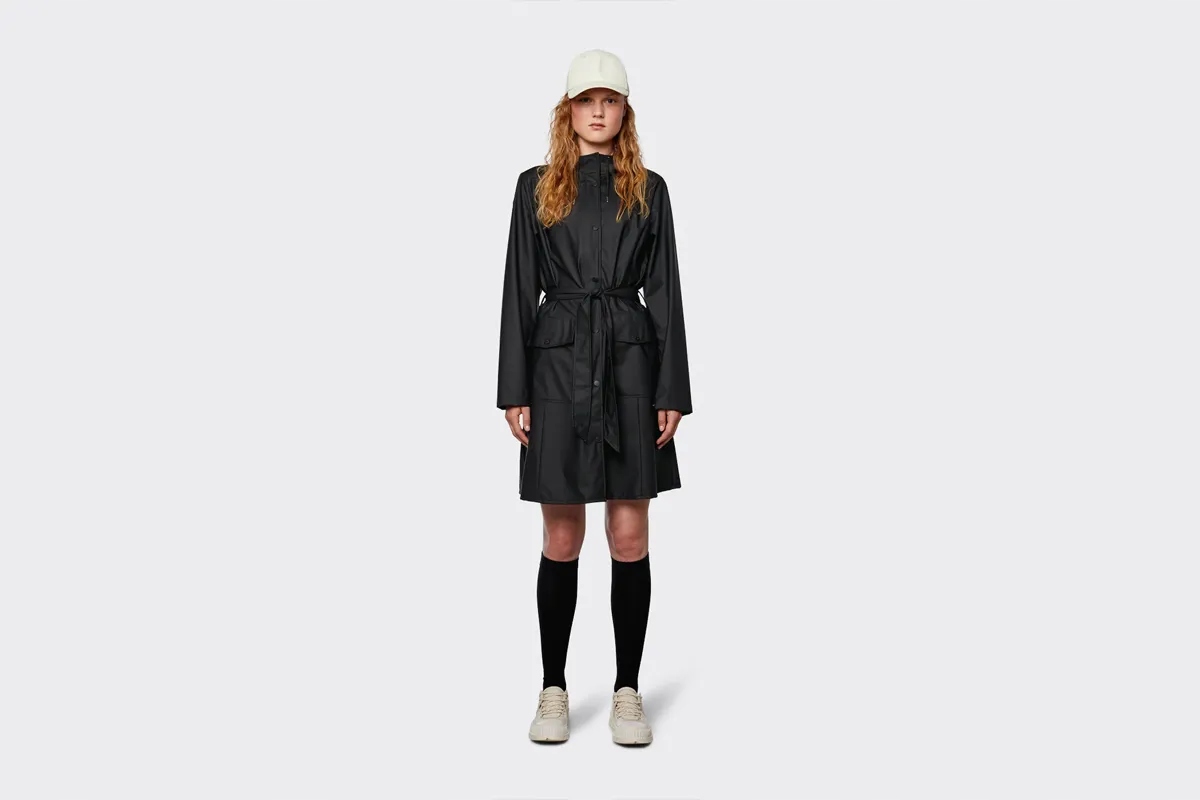 Płaszcz przeciwdeszczowy damski CURVE W JACKET W3 18130 01 BLACK XS – Styl i funkcjonalność w deszczowe dni