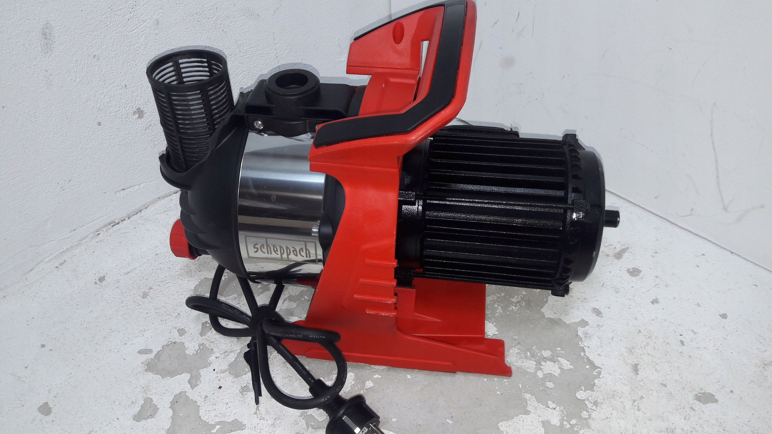 Wydajność pompy do deszczówki – 6000 litrów na godzinę