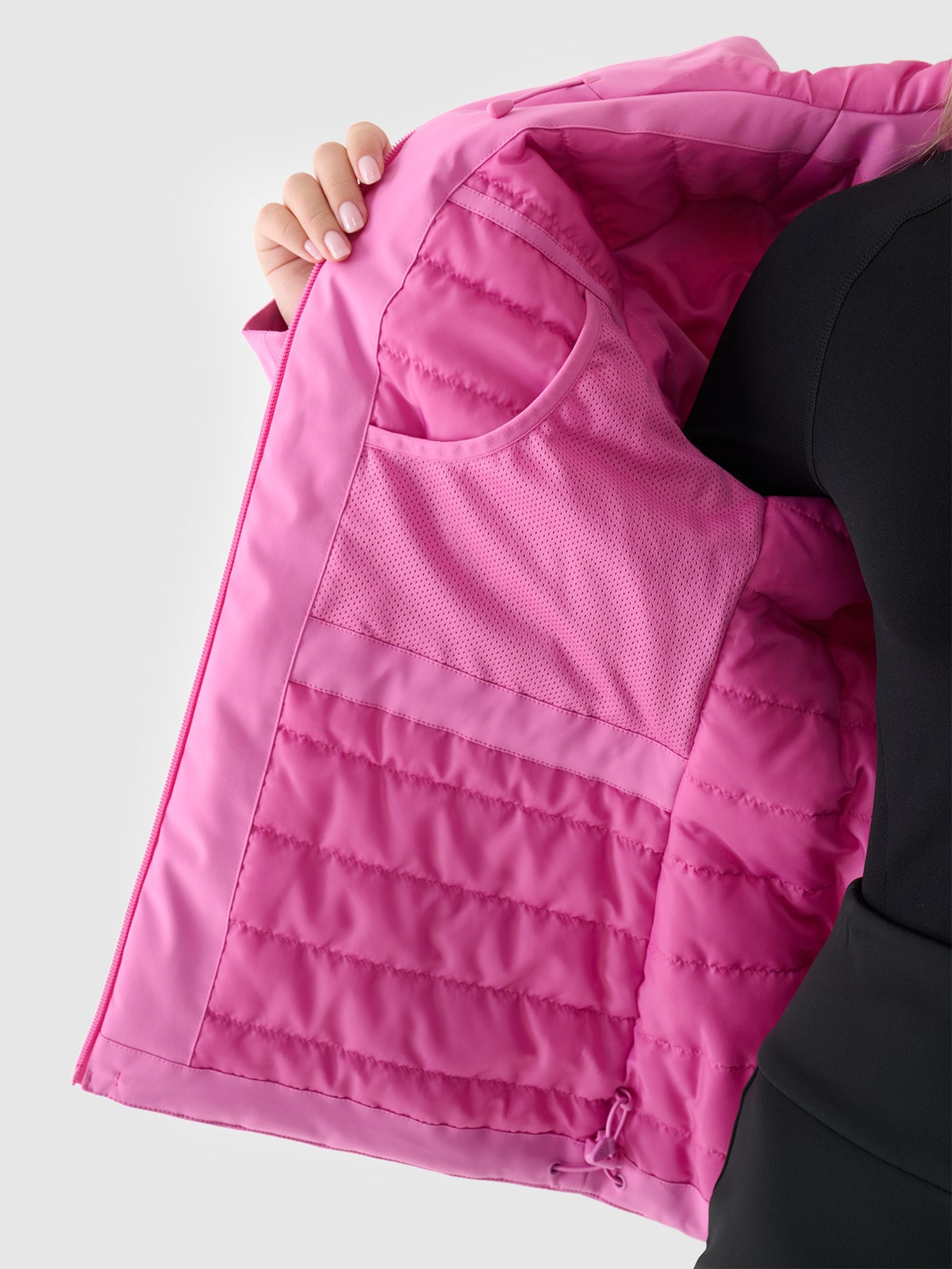 Wypełnienie z puchu syntetycznego – Komfort i izolacja