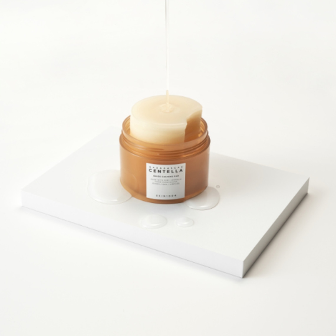 Pantenol i kwas hialuronowy – Aktywne składniki dla zdrowej skóry