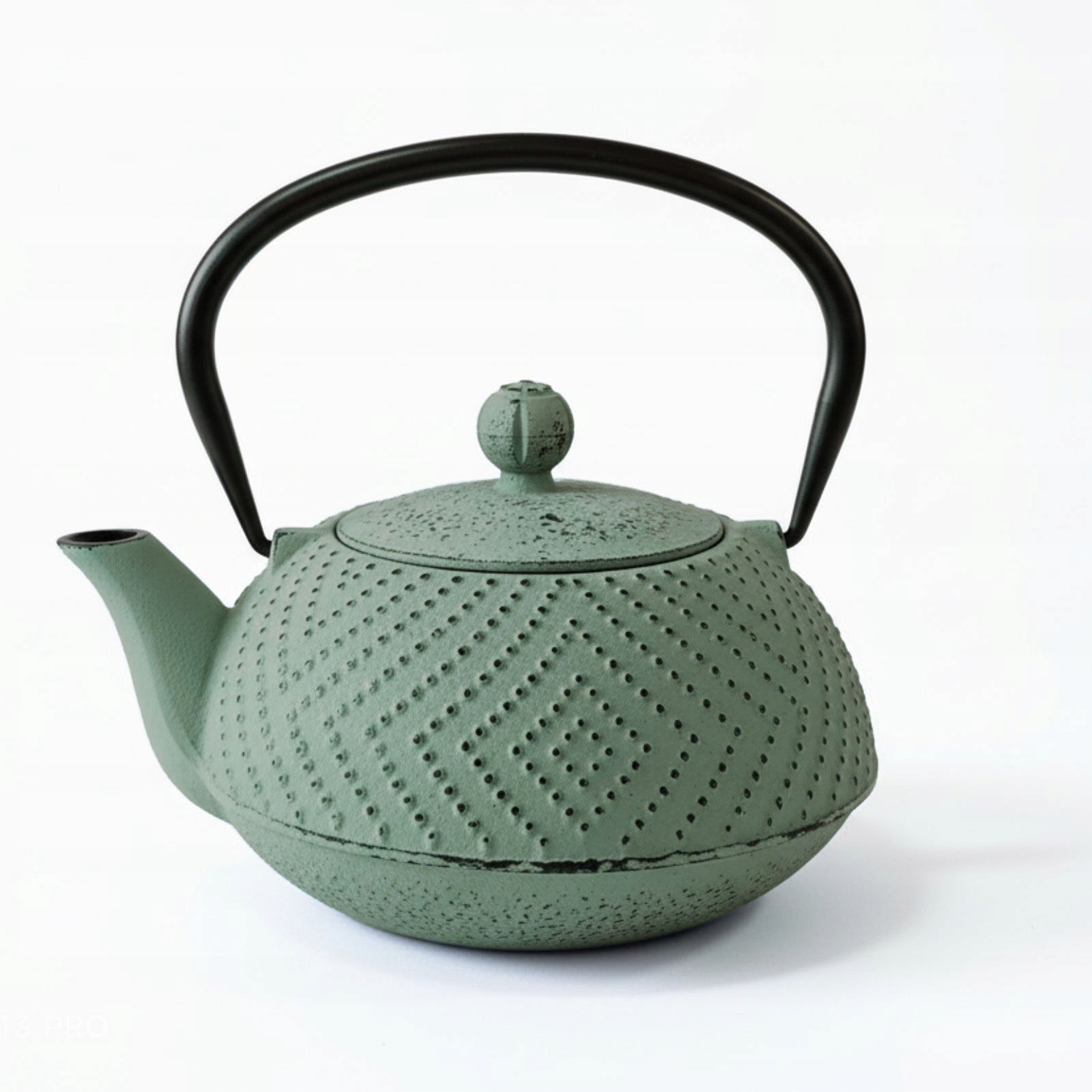 Czajnik żeliwny z zaparzaczem KAMIN, 900 ml – Elegancja w Twojej kuchni