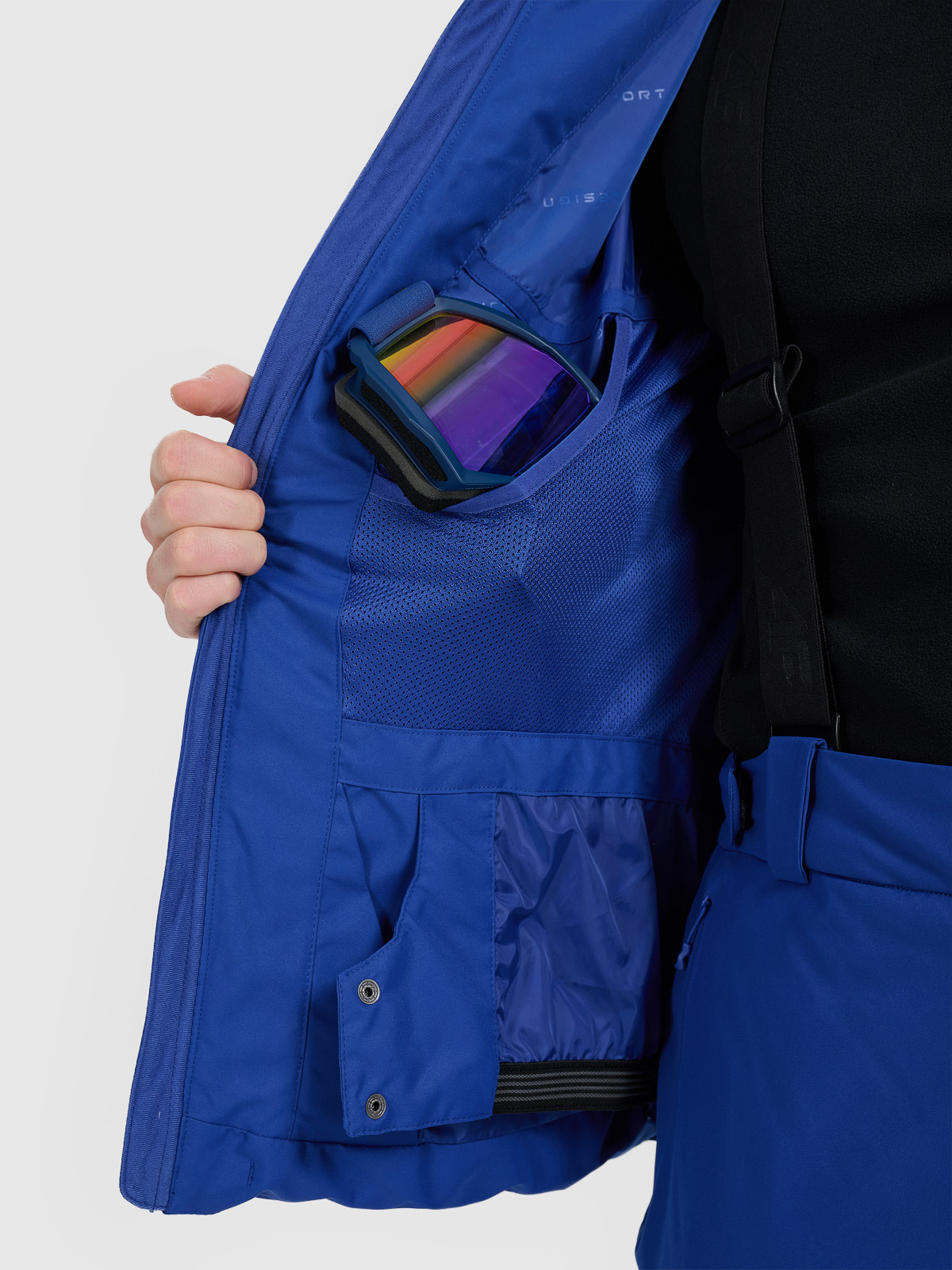 Zintegrowany pas śnieżny – komfort podczas jazdy