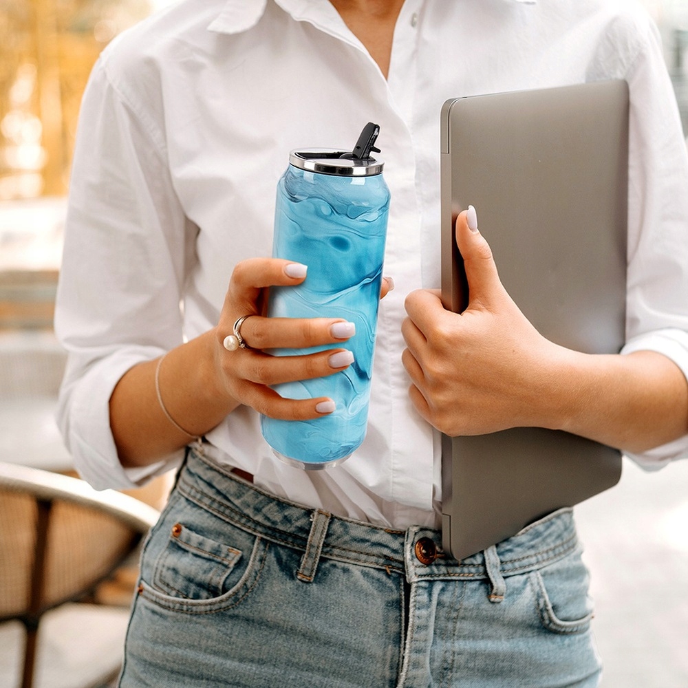 Wysoka pojemność 700 ml – Komfortowe picie w każdych warunkach