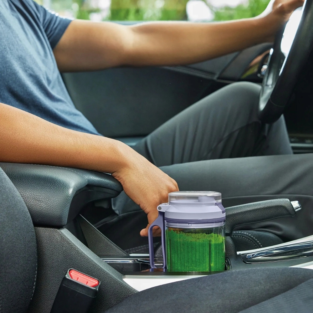 Ostre ostrza CrushBlade – Miksowanie i kruszenie lodu w kilka sekund