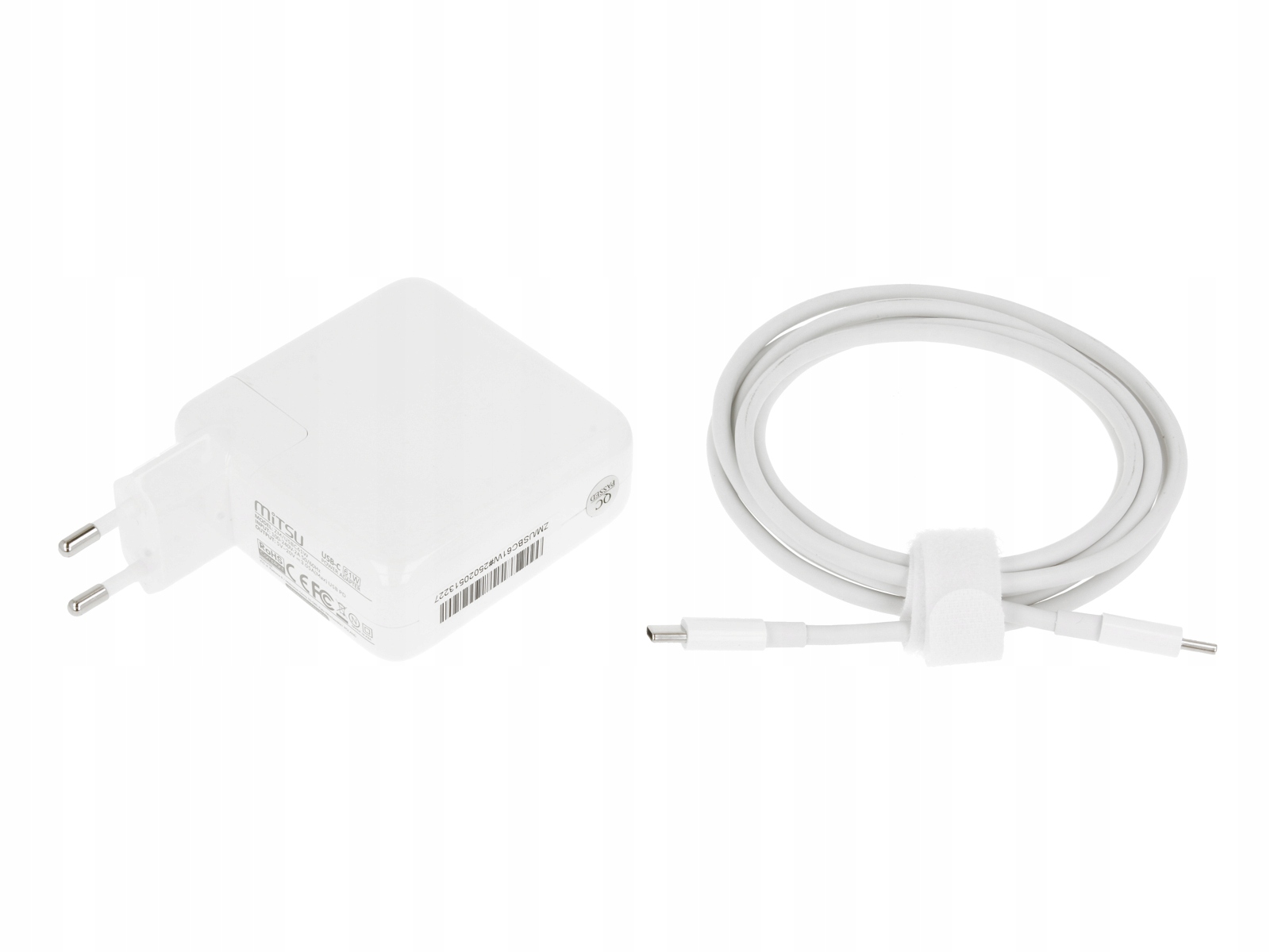 Wysoka moc zasilacza 61W – Idealny do laptopów