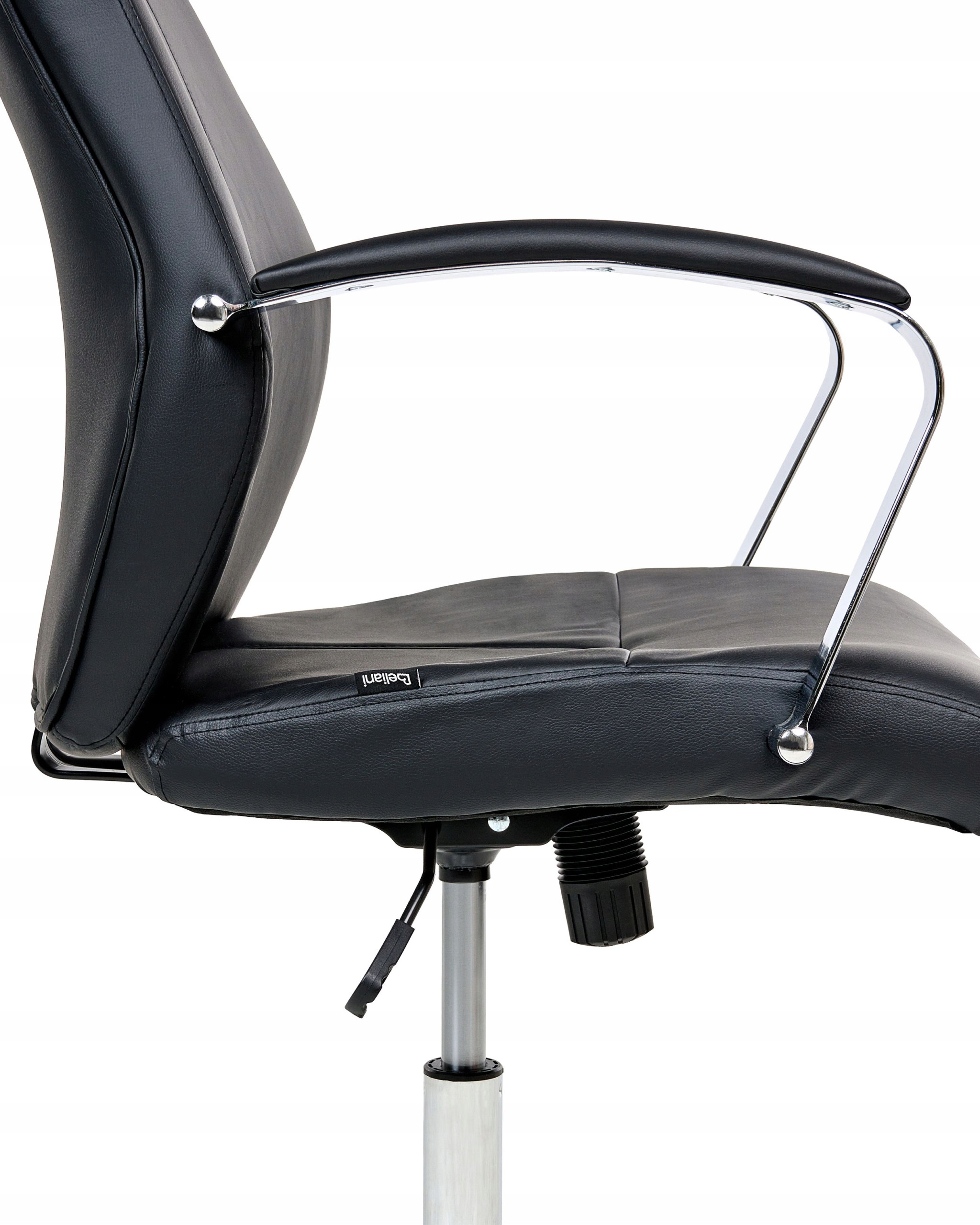 Fotel biurowy ADEPT Ekoskóra Czarny – Elegancja i komfort w Twoim biurze