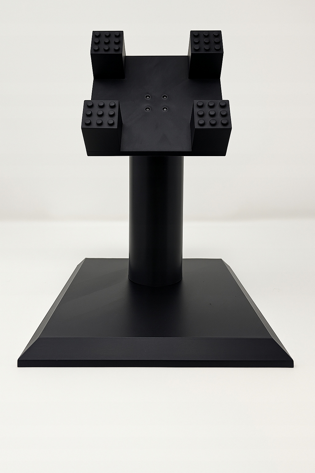 Stabilny montaż – Bezpieczne wsparcie dla Twojego modelu