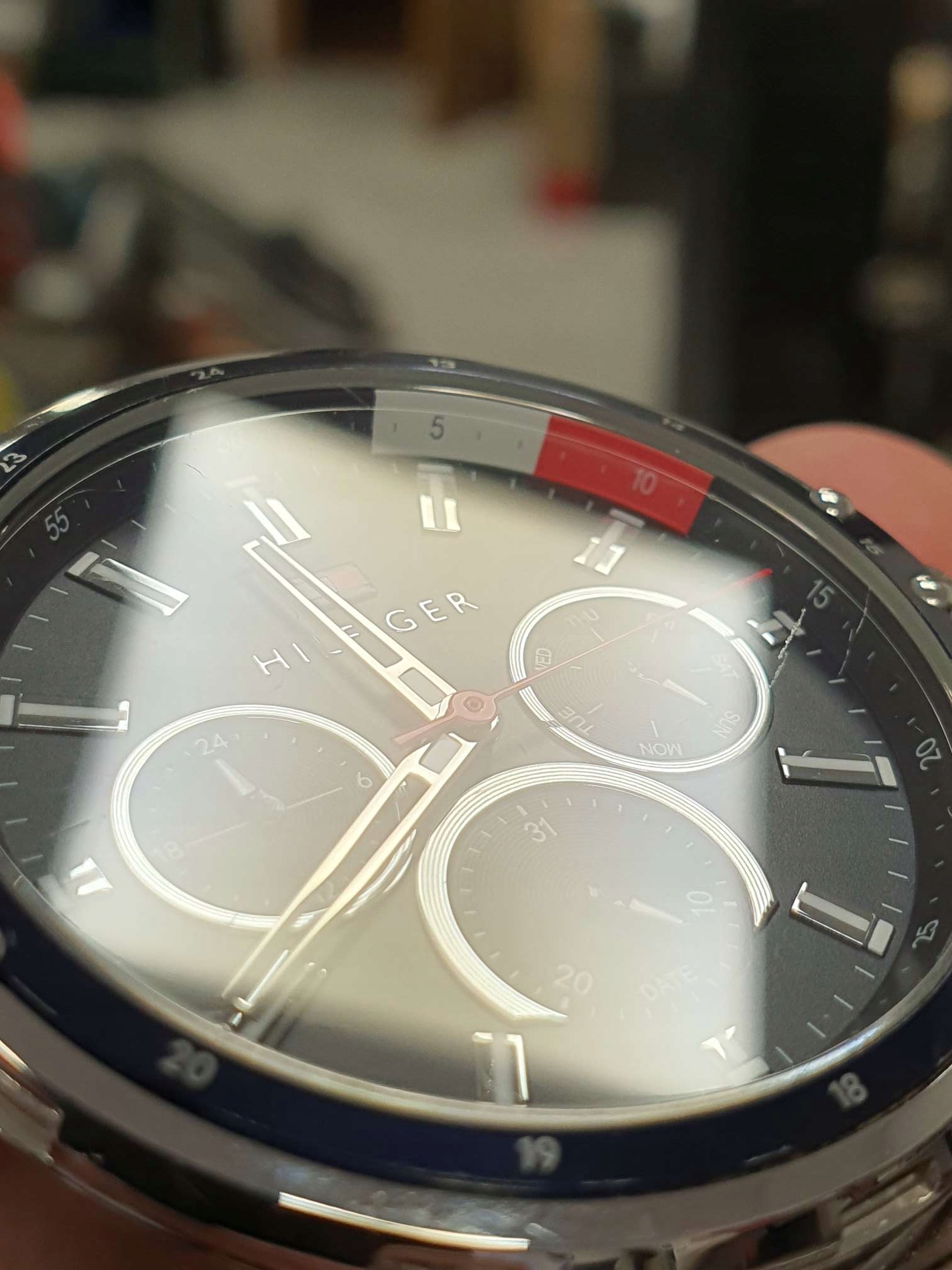 Funkcjonalność na pierwszym miejscu – Datownik i wskazanie 24-godzinne