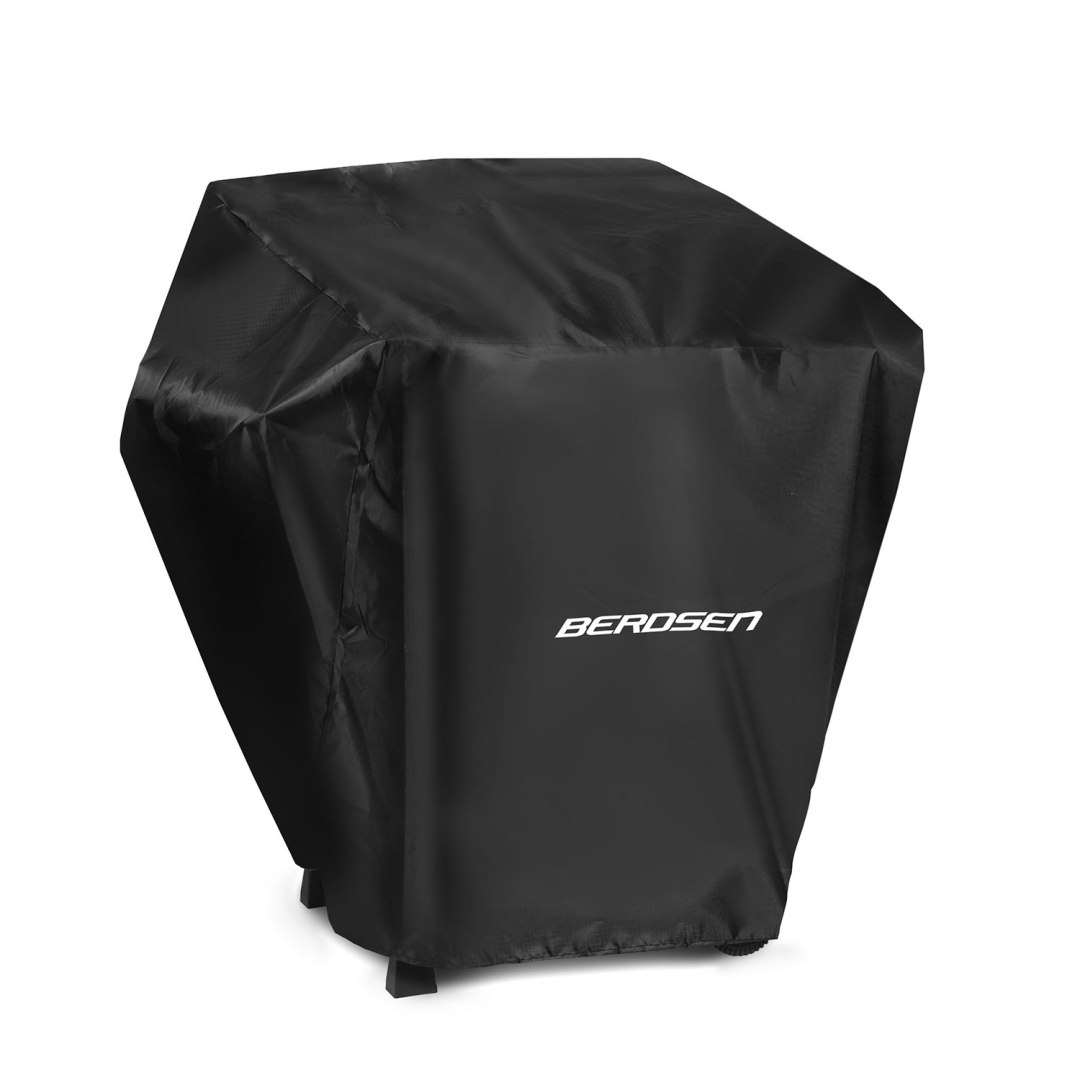 Wodoodporny pokrowiec w zestawie – ochrona przed warunkami atmosferycznymi