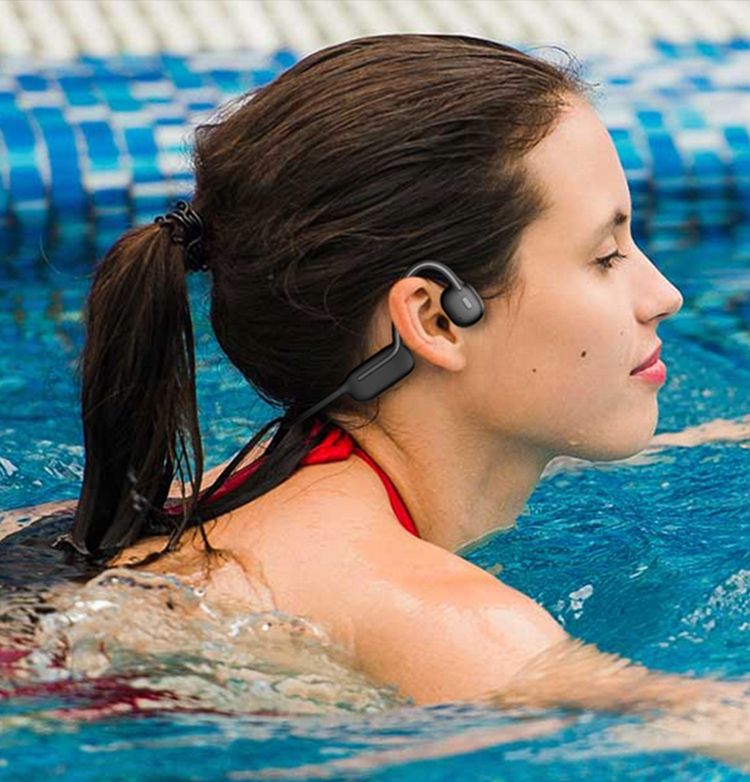 Słuchawki Opetec Swim 1 posiadają klasę wodoszczelności IPX8