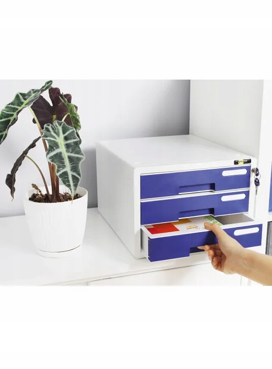 Przestronność i organizacja – 3 szuflady w formacie A4