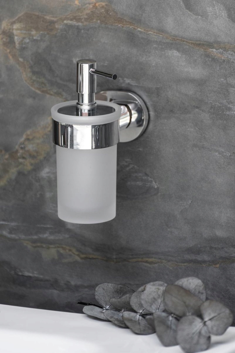 Wygodny samoprzylepny uchwyt – Prosty montaż bez wiercenia