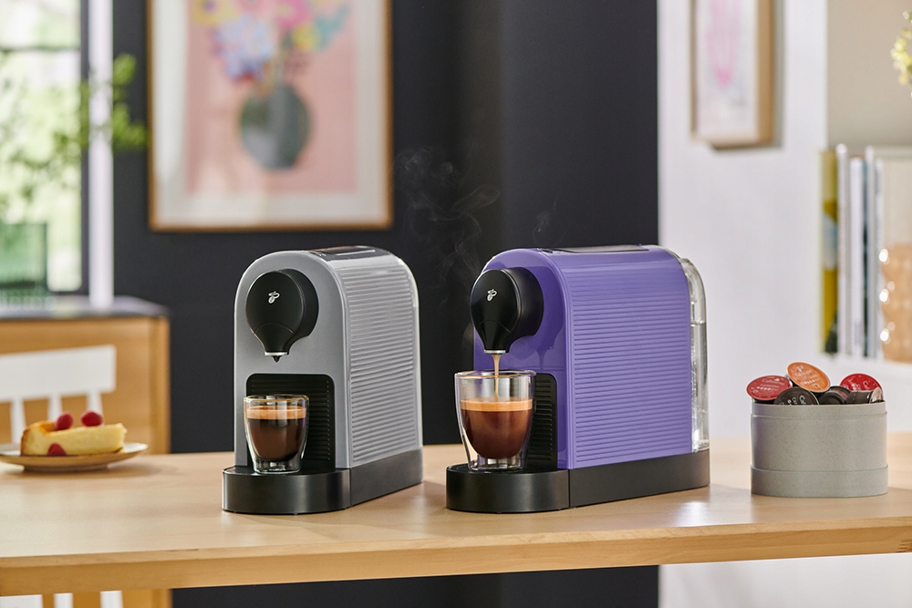 Wybór spośród 3 rodzajów napojów: kawa filtrowana, caffe crema, espresso