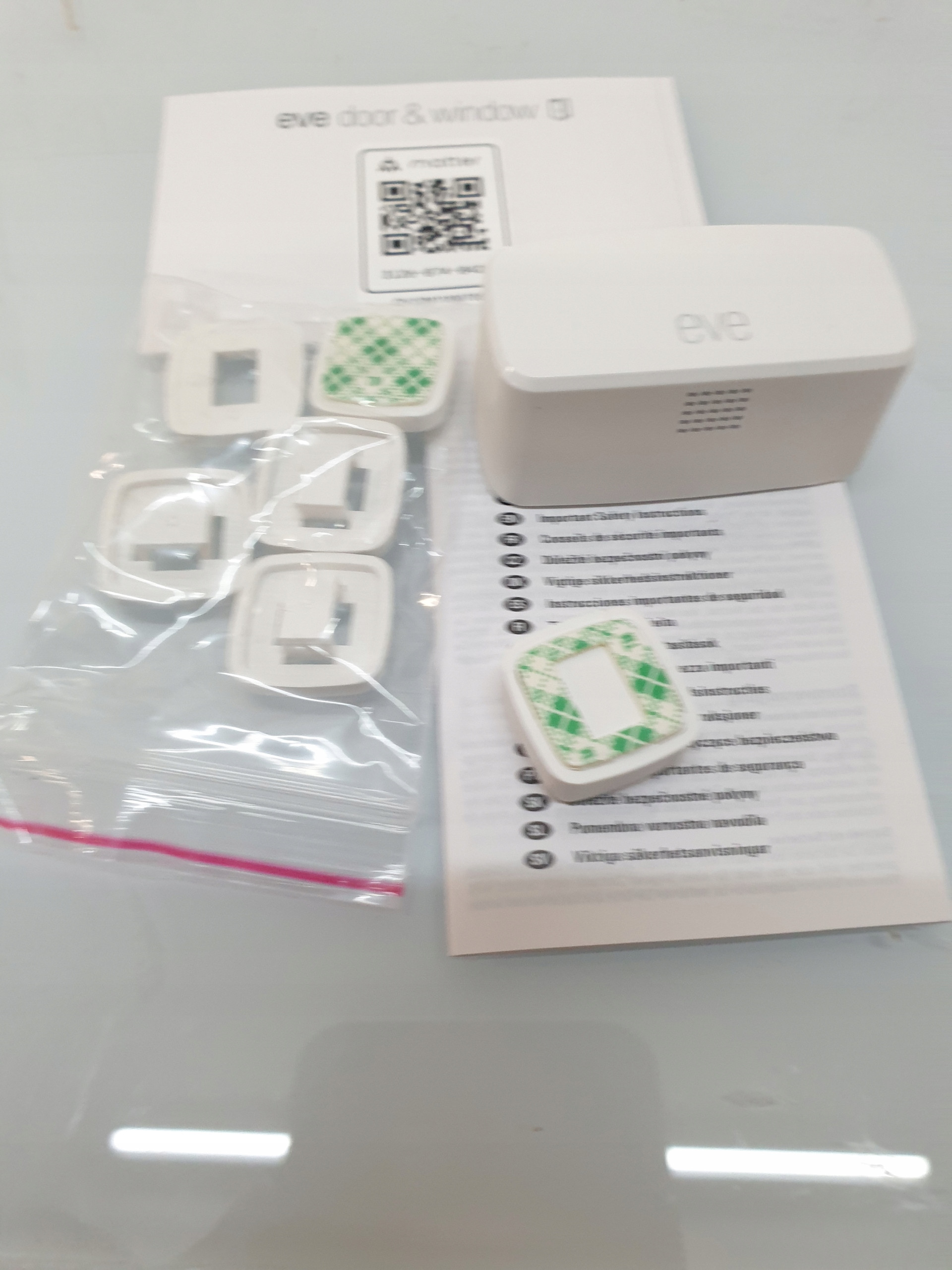 Eve Door & Window – Inteligentny czujnik otwierania drzwi i okien