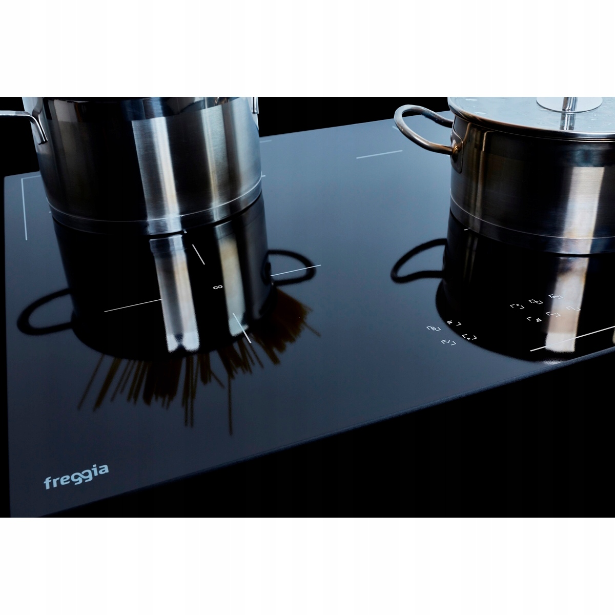 Cztery strefy grzewcze dla maksymalnej funkcjonalności