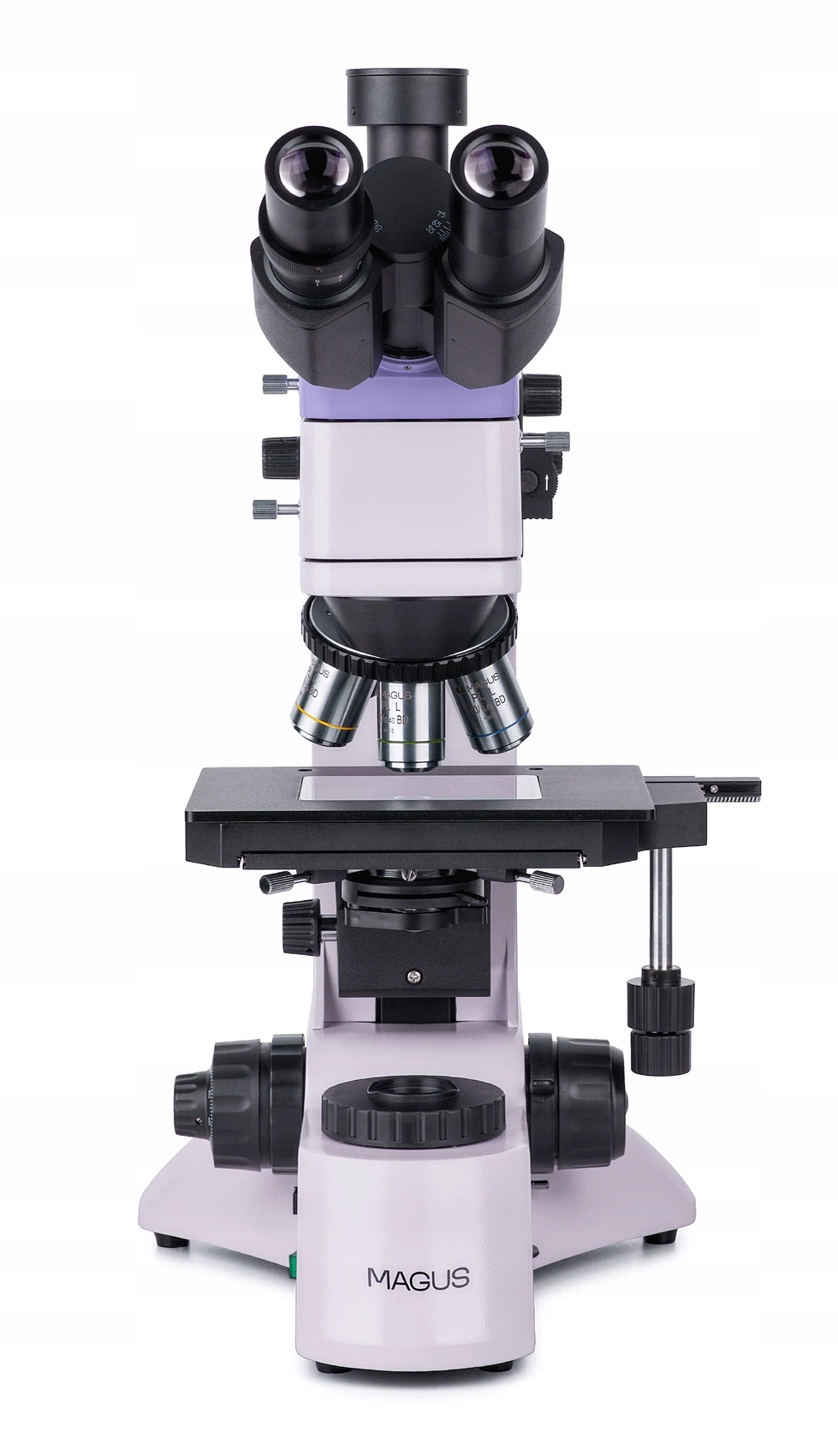 Mechanizm regulacji ostrości i ergonomiczny stolik do przesuwania preparatów