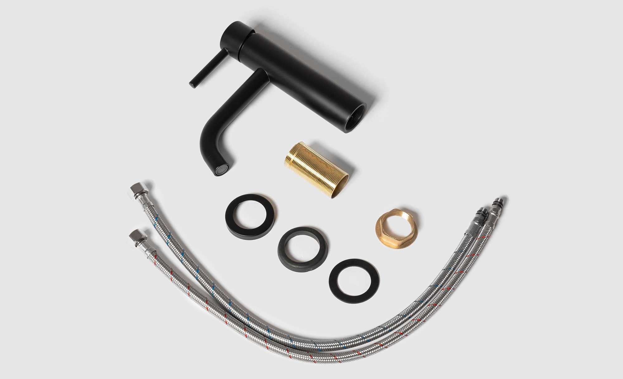 Przeznaczenie do montażu na umywalce lub blacie