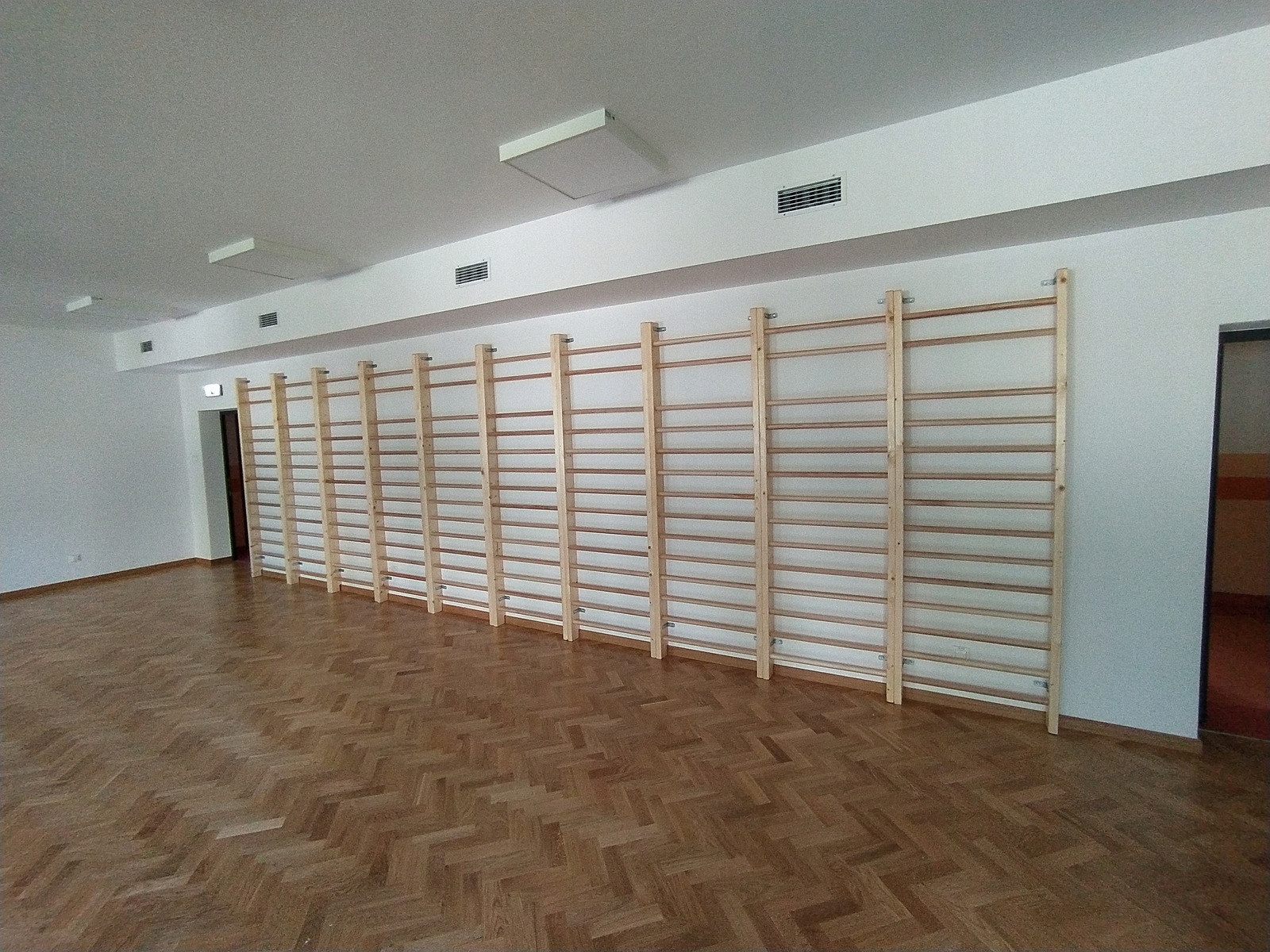 Wszechstronność zastosowania – od szkół po gabinety rehabilitacyjne