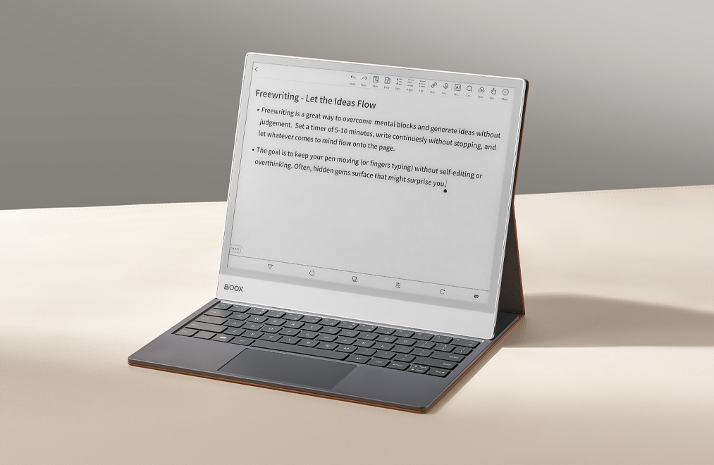 Wbudowana klawiatura i touchpad – Przekształć swój czytnik w laptopa E Ink