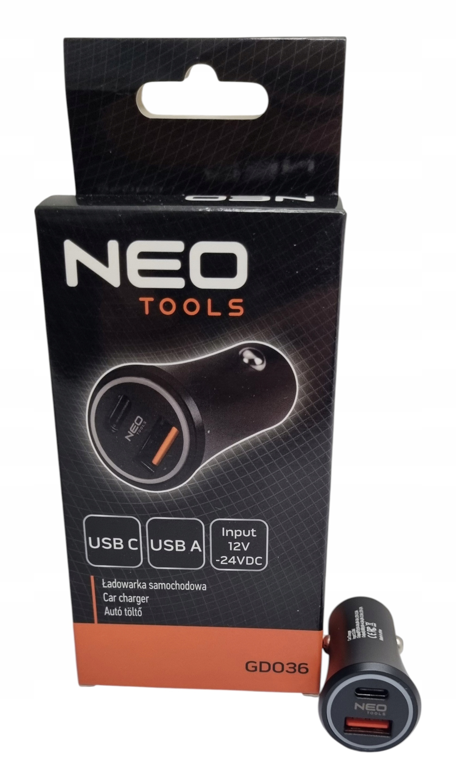 Dwa porty USB A i USB C – Szybkie ładowanie dla wielu urządzeń