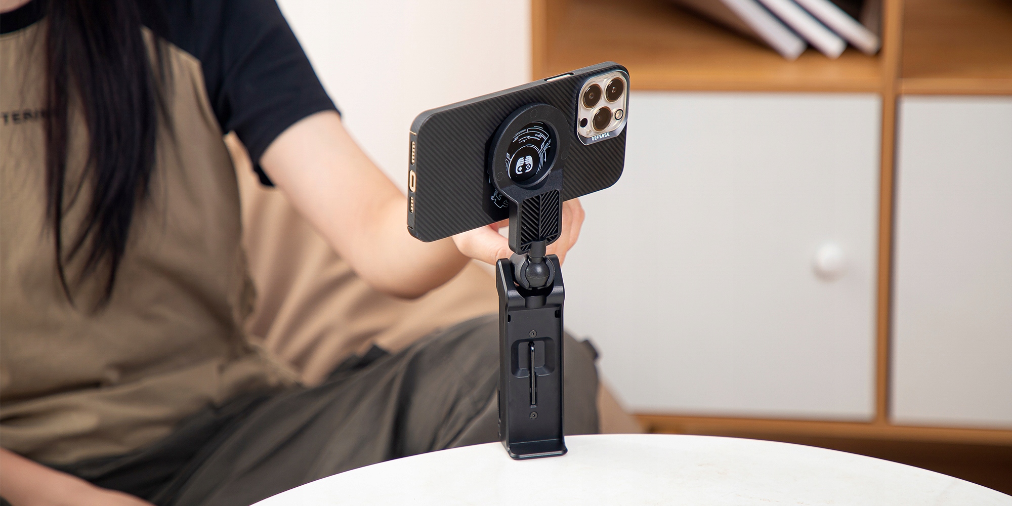 Magnetyczne mocowanie smartfona