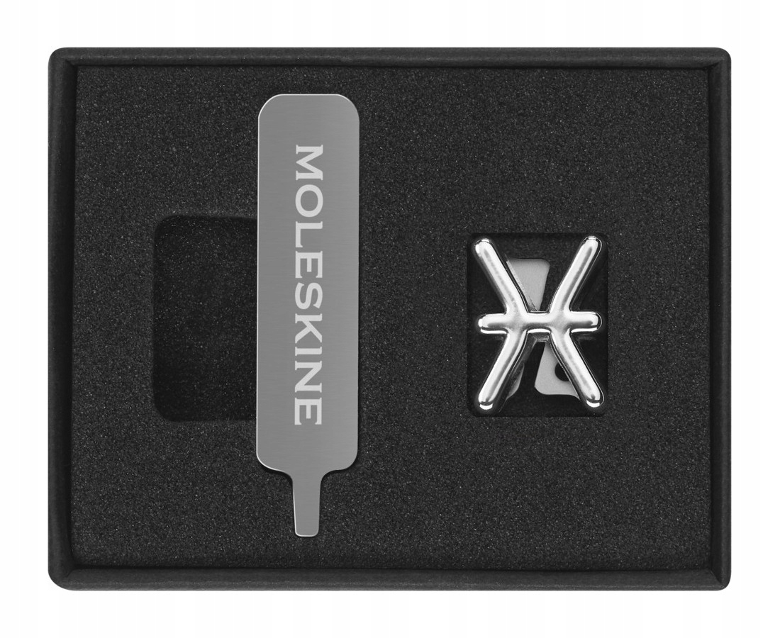 Przypinka Moleskine – Srebrna dekoracja do notatnika