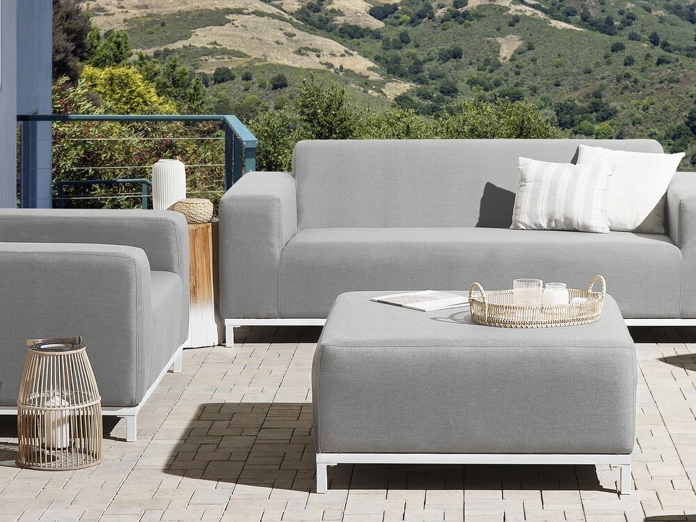 Funkcjonalność jako siedzisko i stolik kawowy