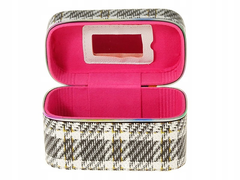 Wygodna rączka i praktyczne zamknięcie na zamek