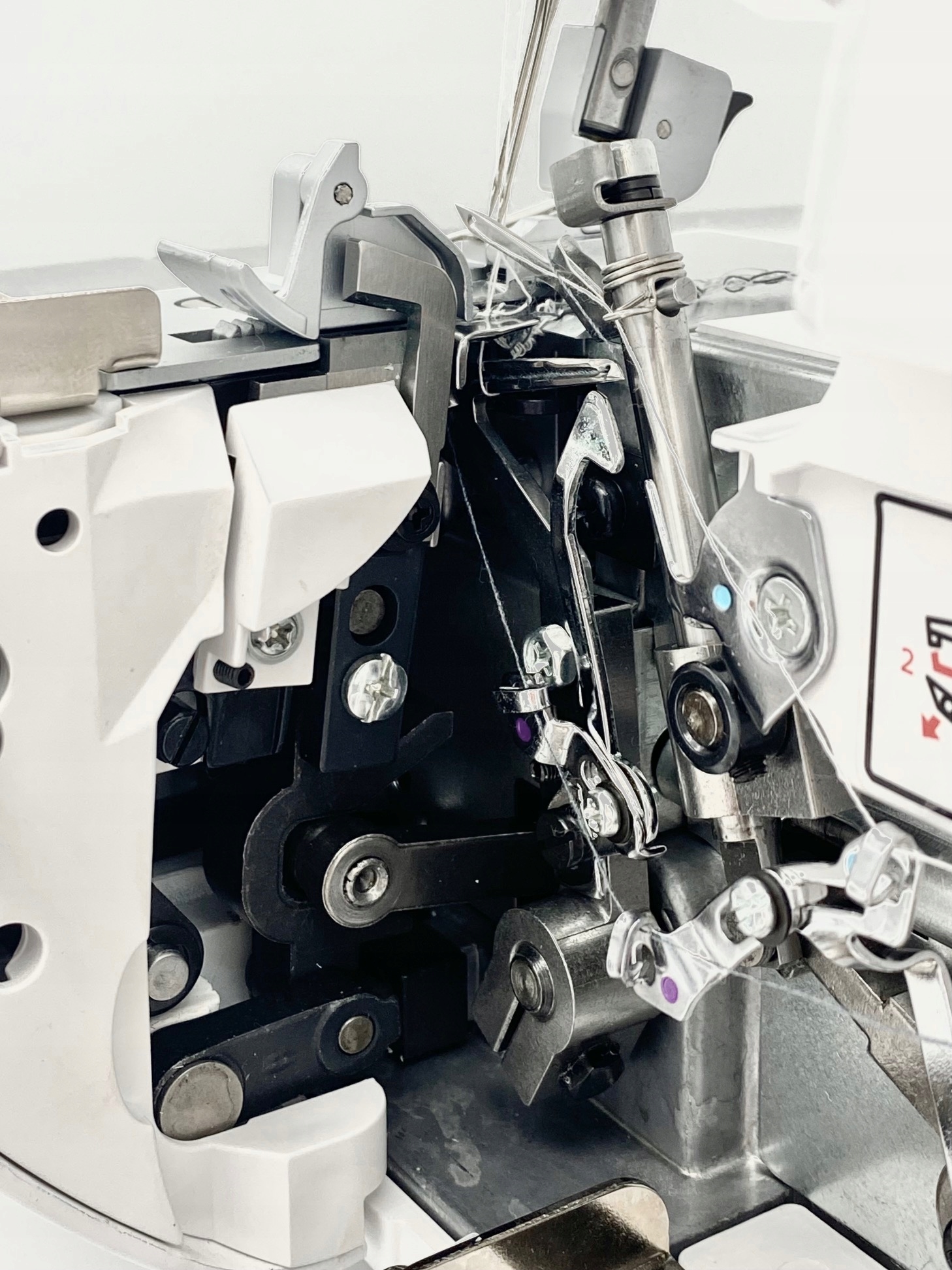 Łatwe i intuicyjne nawlekanie nici