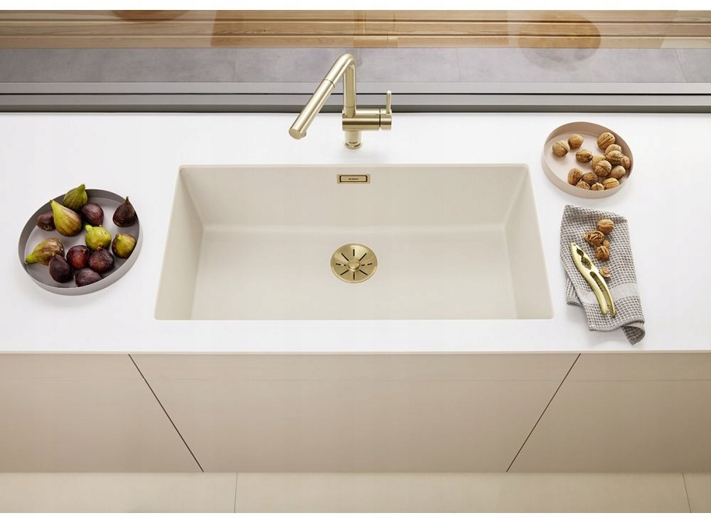 Stylowe wykończenie w kolorze Satin Gold